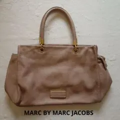 MARC BY MARC JACOBS ベージュハンドバッグ