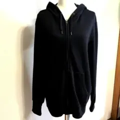 UNIQLO ネイビーフルジップパーカー