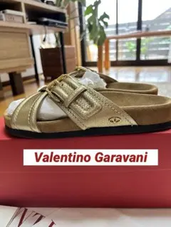 ヴァレンティノ　Valentino Garavani スライドサンダル定価14万のサムネイル
