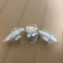 サンリオキャラクターズ　ふわわフロッキーマスコット　キティちゃん　シナモロール