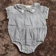 ブルー　グレー　ストライプ　花　刺繍　丸襟　ロンパース　70 60