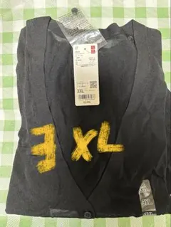 【新品未使用】ユニクロ ライトVネック カーディガン 長袖 ブラック　3XL