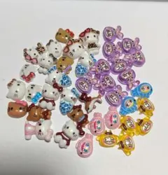 ネイルパーツ ラブブなどキャラクター 約40個セットと花の種