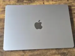 【美品】MacBook Air M2 2022 シルバー 8GB 256GB