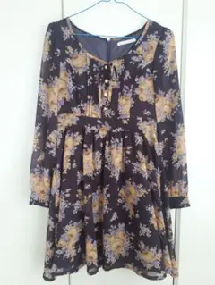 値下げしました！BE RADIANCE 膝丈ワンピース