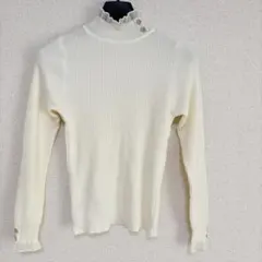 【リブセーター】首元袖フリル★ハーフタートル ネック★オフホワイト