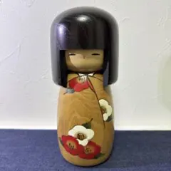 卯三郎こけし 椿 美品 創作こけし 近代こけし 伝統工芸 置物 21.5cm