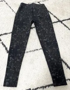 UNIQLO AIRism レギンス　カモフラージュ