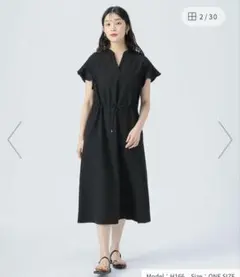 BEAMS HEART スキッパードロストワンピース　ブラック　膝丈　ビームスのサムネイル