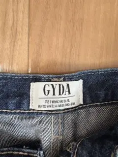 GYDA ダメージ加工ショートパンツ