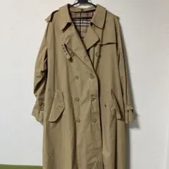 ベージュ ロングトレンチコート