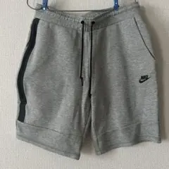 NIKE テックフリースパンツ　ハーフパンツ　L サイズ