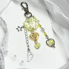 ビーズキーチェーン　チャーム　ハンドメイド　イエロー　ハート