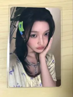 ILLIT MAMIHLAPINATAPAI Weverse トレカ イロハ B - メルカリ