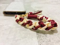 パラコード　スマホストラップ　バッグチャーム　　ワインレッド　クリーム