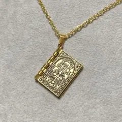 ジェーンマープル 本型ペンダント ネックレス ふしぎの国のアリス ジェーンマープル 本型ペンダント ネックレス ふしぎの国のアリス