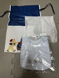 familiar スタイ よだれかけ　新品未開封 青 ストライプ