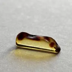 0.4g バルティックアンバー ミニミニサイズ 原石
