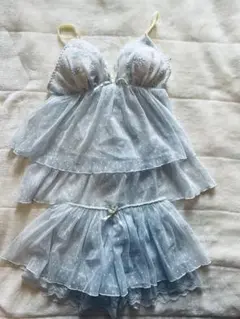 リサマリ　水色ドット柄フリルキャミソール