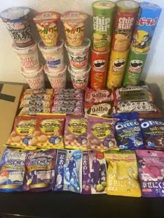 【大容量】カップヌードル＆お菓子セット‼︎（じゃがりこ、プリングルス、オレオ等）