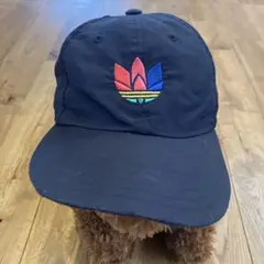 adidasブラック キャップ ロゴ刺繍 キッズ