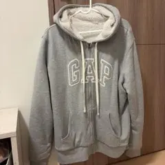 ★GAPロゴ 裏ボア ジップアップパーカー　レディース　メンズ　Lグレー