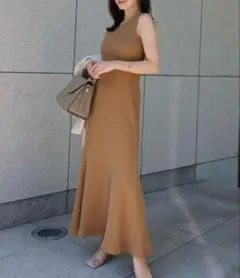 《新品》anuans マーメイド　リブカットワンピース 　キャメル　ノースリーブ