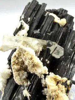 ④マダガスカル産 ブラックトルマリン 共生 スフィア 丸玉 ミニ 直径