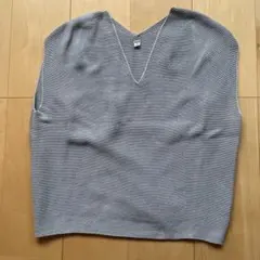 UNIQLO Vネック ノースリーブ M