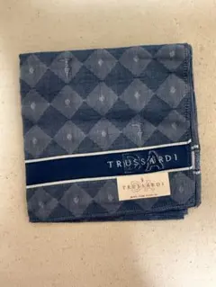 TRUSSARDI ハンカチ アーガイル柄