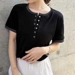 【美品】RANAN レイヤードヘンリーネックTシャツ　　　 半袖　ブラックのサムネイル