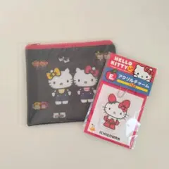 50th ハローキティ ハッピーくじ フラットポーチ アクリルチャーム いちご