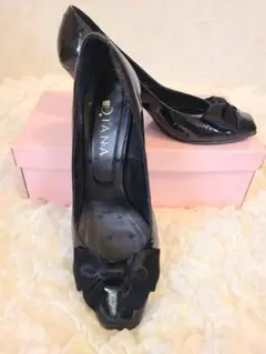 DIANA リボンエナメルパンプス 黒 24cm