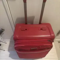 機内持ち込みスーツケース ソフトキャリー　赤