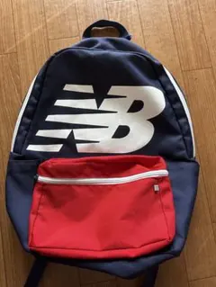 ニューバランス軽量ザックのサムネイル