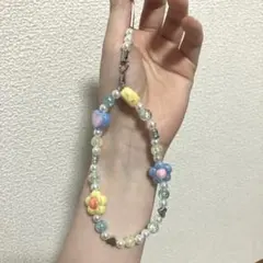 パステルカラー　花とハートとパールビーズの携帯ストラップ　ストラップキーホルダー