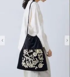 新品タグ付き　Khadi&co　VELVET Embroidery Bag