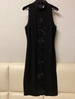 ブラック ノースリーブ ビーズ装飾 ドレスのサムネイル