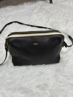 専用‼️‼️美品✨フルラショルダーバック コンパクト　軽量