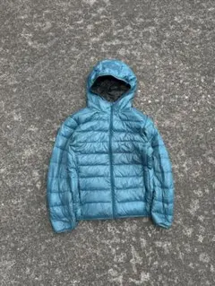モンベル似　old UNIQLO ターコイズ色　短丈ダウンジャケット
