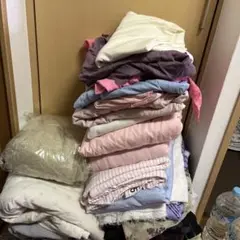 30種類の異なる新しい生地、それぞれの長さは約3 ~ 5mです。