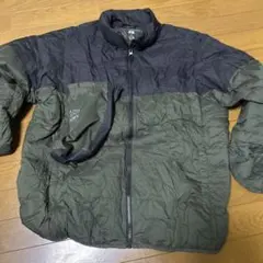 ユニクロ　 ウルトラライトダウンジャケット3D　XL　収納袋　黒緑バイカラー