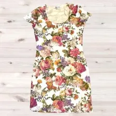 『forever21 』【M】おしゃれ花柄ワンピース /リゾート/総柄