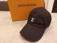 ヴィトン　キャップ　帽子　ロゴ キャップ LV リーグ　黒　ブラックのサムネイル