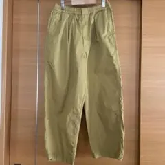 ユニクロ　カジュアルパンツ ゴムウエスト