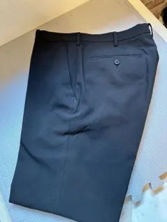 【ほぼ新品】ユニクロ　感動パンツ　黒　（ウエスト85×レングス76）