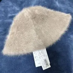 ベージュファーバケットハット