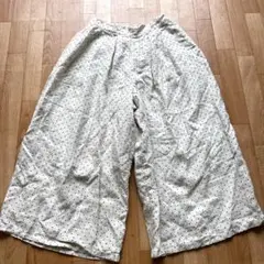 ガチョウパンツ