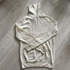 MUJI アイボリー タートルネックニット M