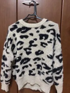 MURUAヒョウ柄フワフワニットセーター